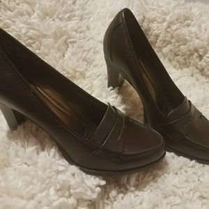 Classic Brown penny loafer pumps